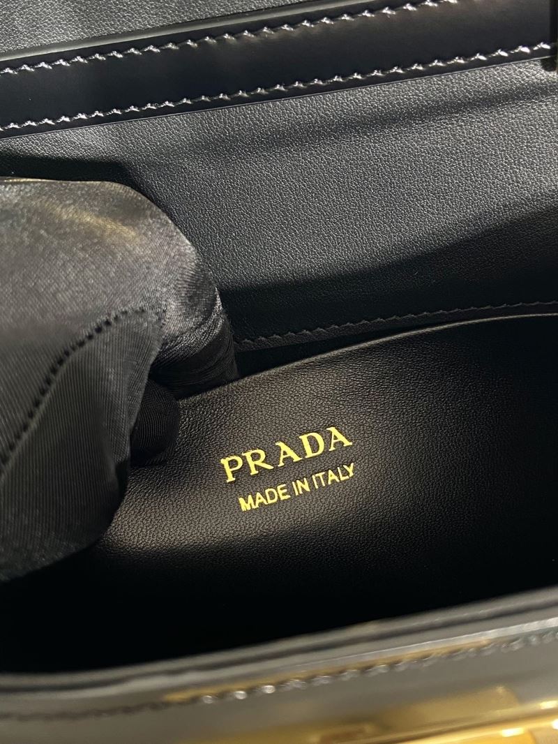 Pra*a hobo bags
